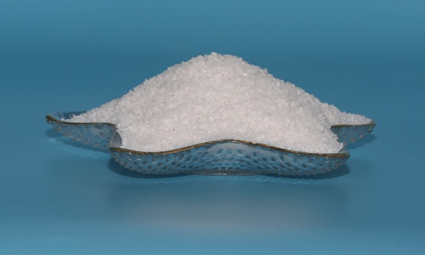 如何維護和保養白剛玉噴砂設備？