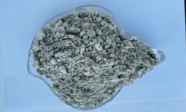 綠碳化硅微粉如何優化電子封裝技術？